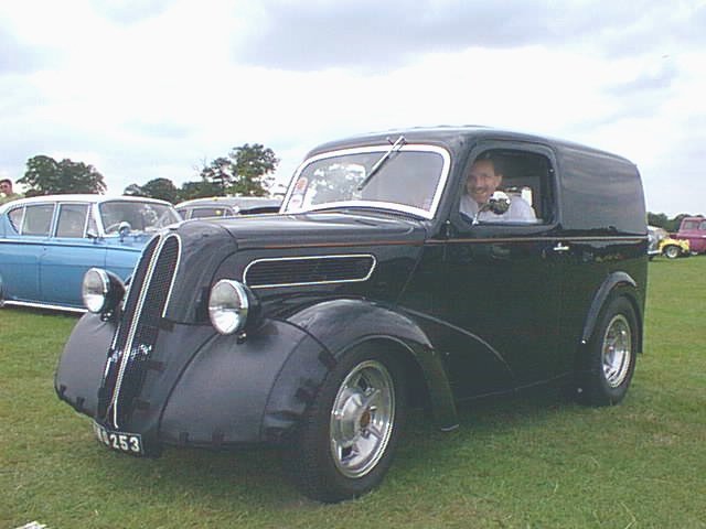 SteveVan.jpg (50380 bytes)